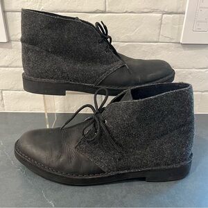 Clarks sz 10.5 black leather wool chukka boots
